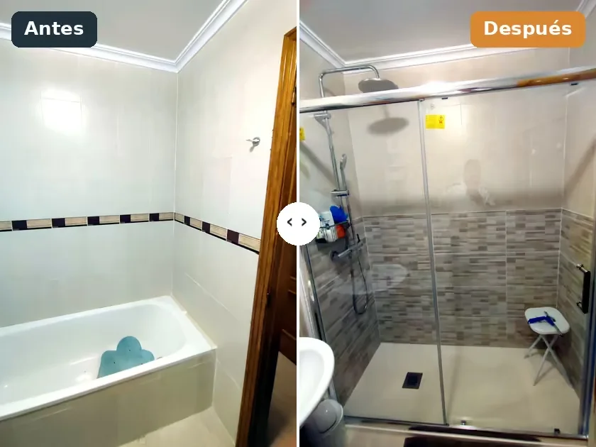 Antes y después: bañera retirada y sustituida por plato de ducha con mampara corredera
